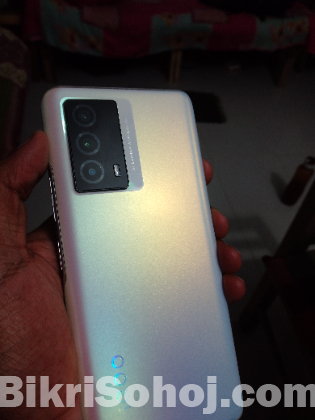 IQOO Z5 (12/256)